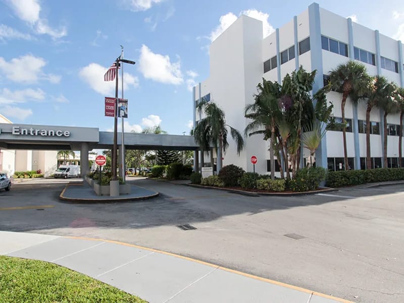Jackson North Medical Center - Hospital in North Miami Beach, FL photo 2