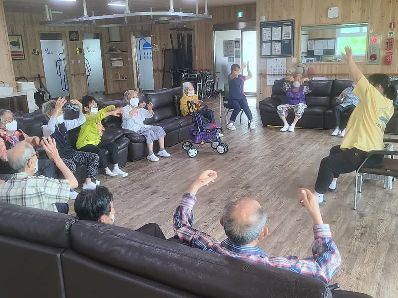가족사랑애노인복지센터 - 요양원 in 연제구, 부산광역시 photo 1