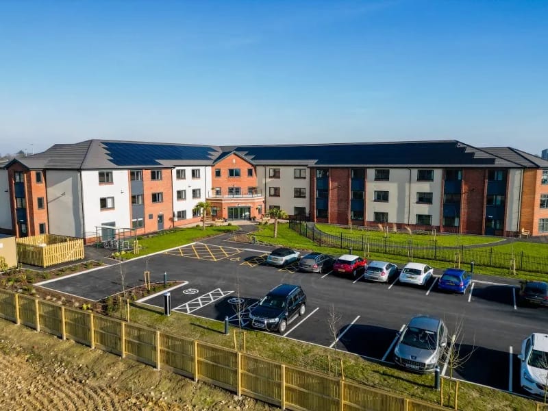Broadlands Lodge Care Home - Nursing Home in Norwich, England photo 2