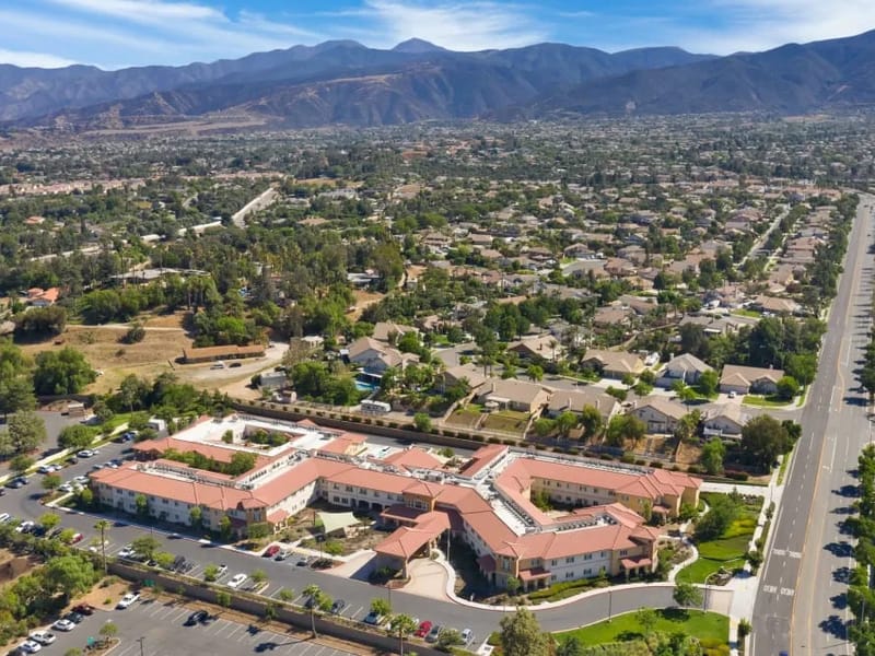 Estancia Del Sol - Assisted Living in Corona, CA photo 2