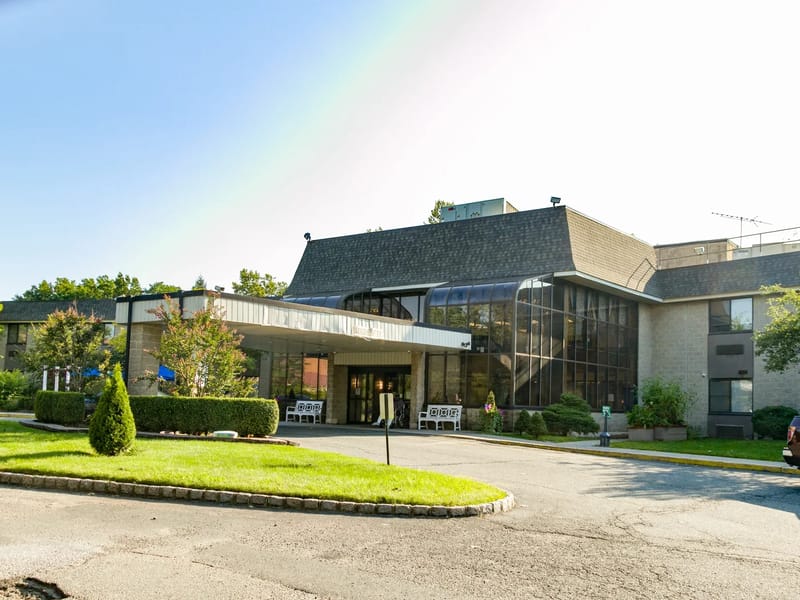 South Mountain Rehab Center - Nursing Home in Boonsboro, MD photo 3