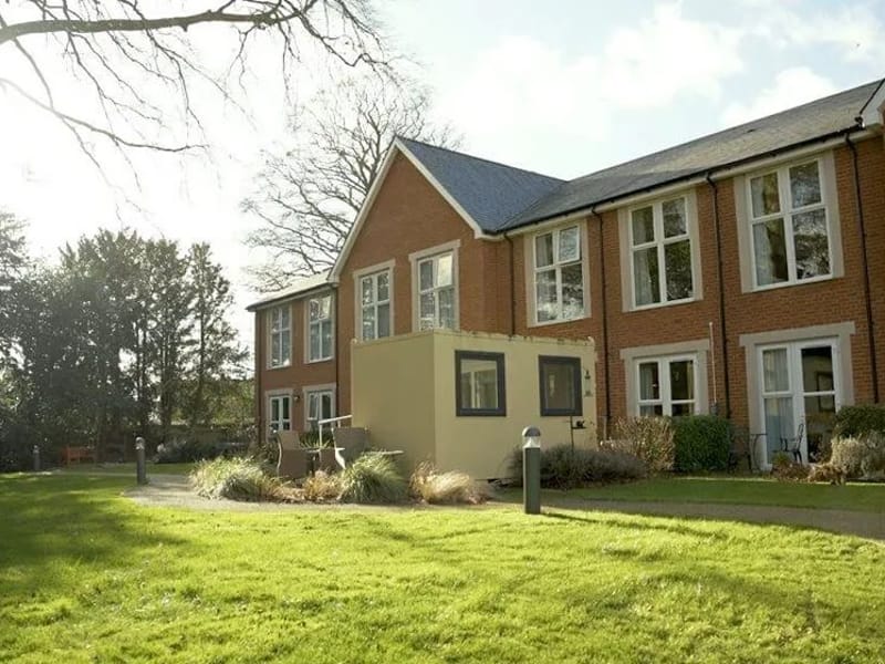 Maids Moreton Hall - Nursing Home in Buckingham, England photo 4