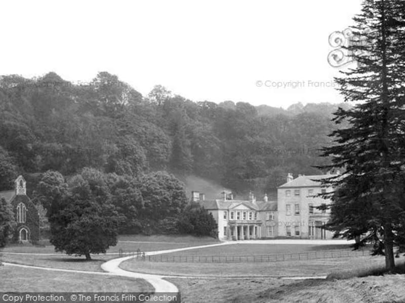 College House - Assisted Living in Newton Abbot, England photo 3