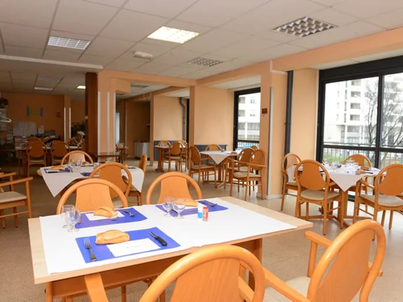 RESIDENCE JOLIVOT - Maison de Retraite in LYON, Auvergne-Rhône-Alpes photo 2