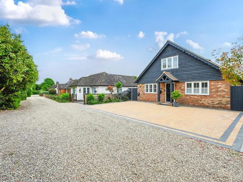 Orchard House in Ashford, England photo 1