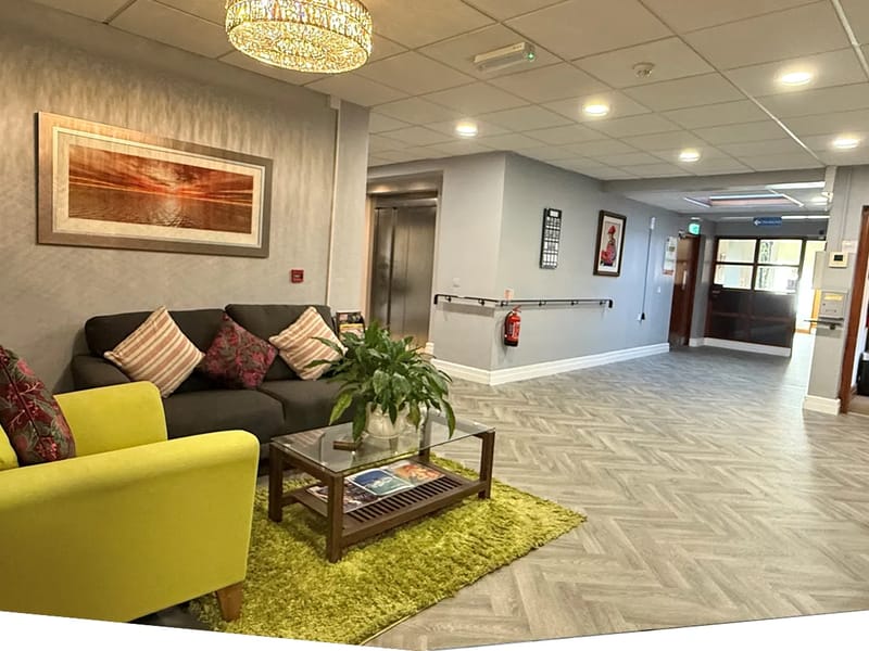 Marian House Care Home - Nursing Home in Uxbridge, England photo 2