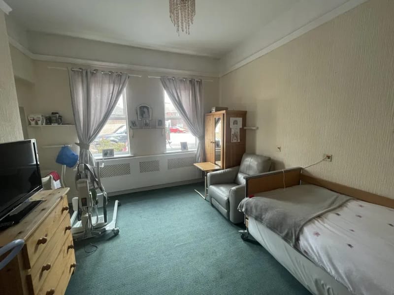 Ashton Court Residential Home - Nursing Home in Rotherham, England photo 1