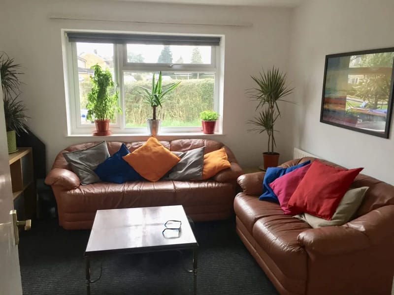 10 Nimrod Drive - Assisted Living in Hatfield, England photo 2