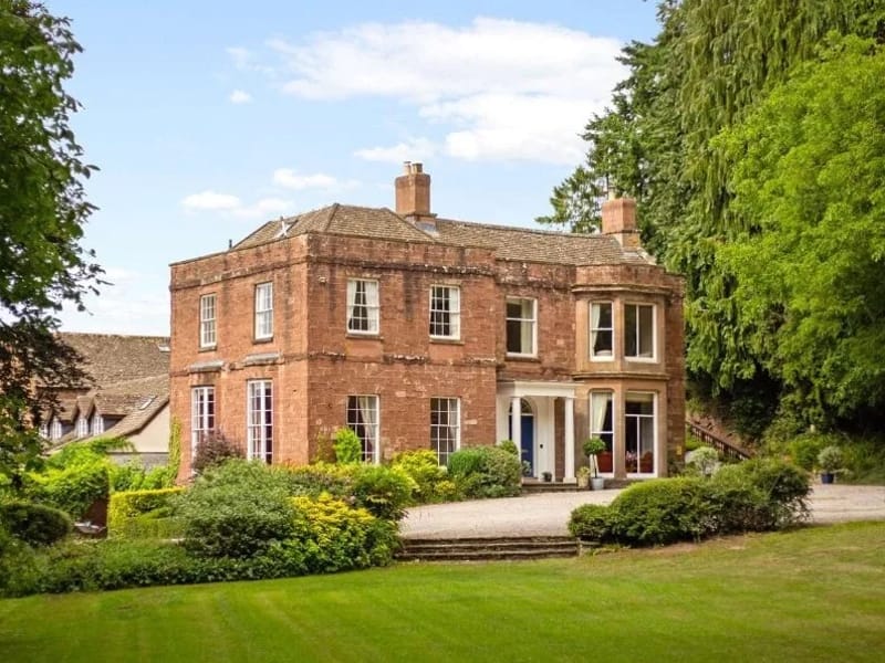 Weir End House - Assisted Living in Ross On Wye, England photo 2