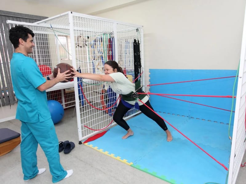 ALCANCE REABILITACAO NEUROMOTORA - Cuidado Domiciliar in Porto Alegre, RS photo 3