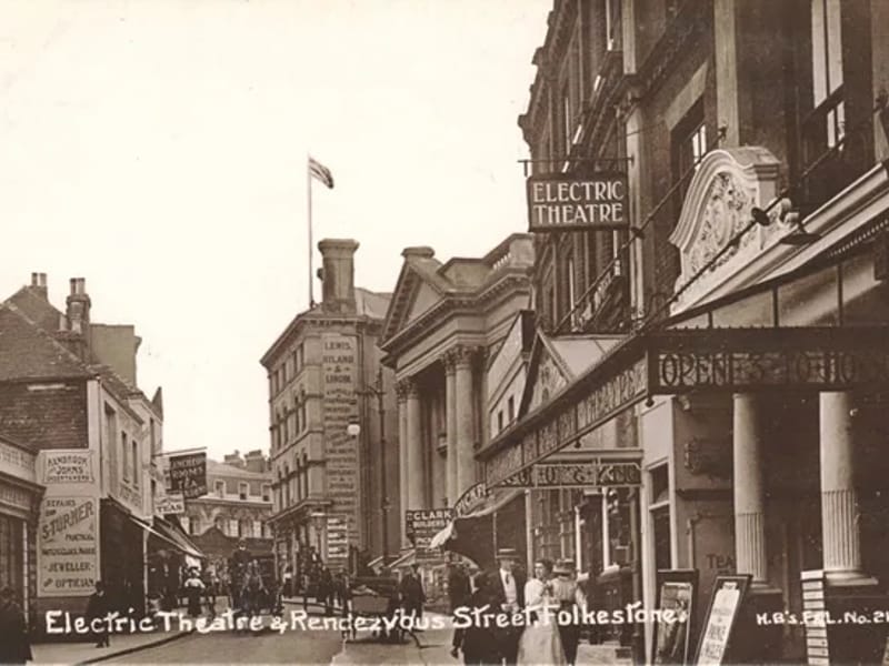 Broadstreet House - Nursing Home in Folkestone, England photo 3