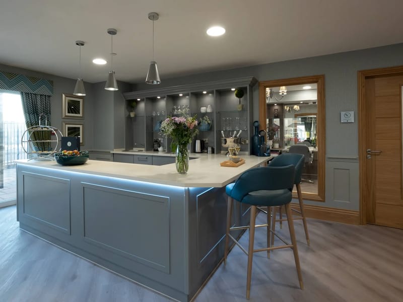 Alexander House Care Home - Cheltenham - Nursing Home in Cheltenham, England photo 1