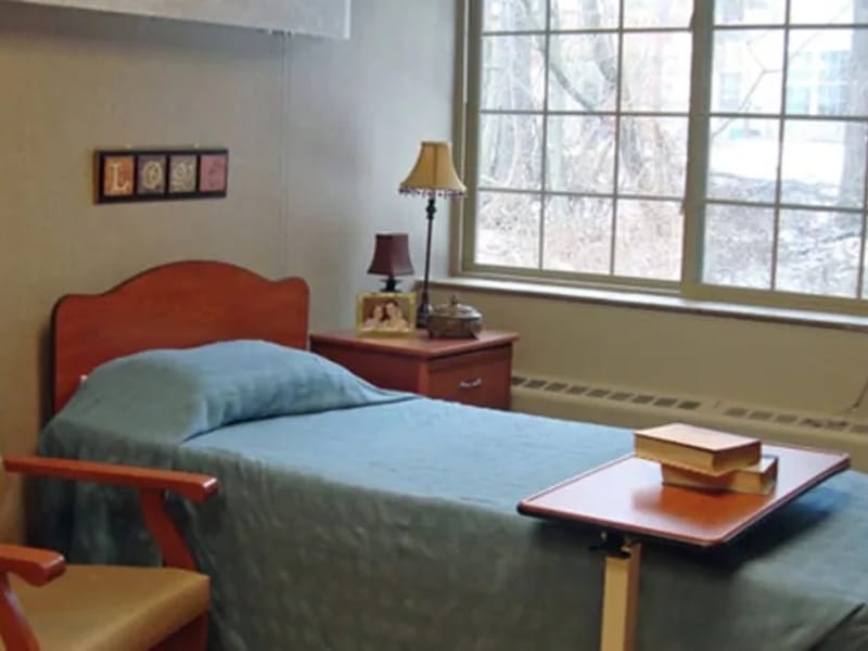 Marshall Nursing and Rehabilitation Community - Nursing Home in Marshall, MI photo 3