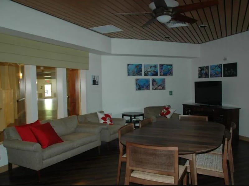 Harry and Jeanette Weinberg Care Center - Nursing Home in Kaneohe, HI photo 3