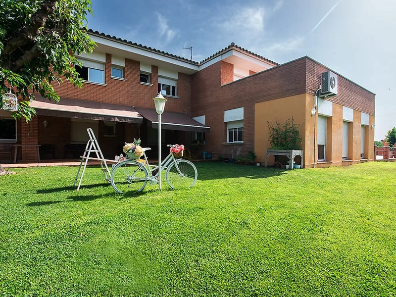 Centre de Dia de la Residència Egara I - Centro de Día in Terrassa, Cataluña photo 2