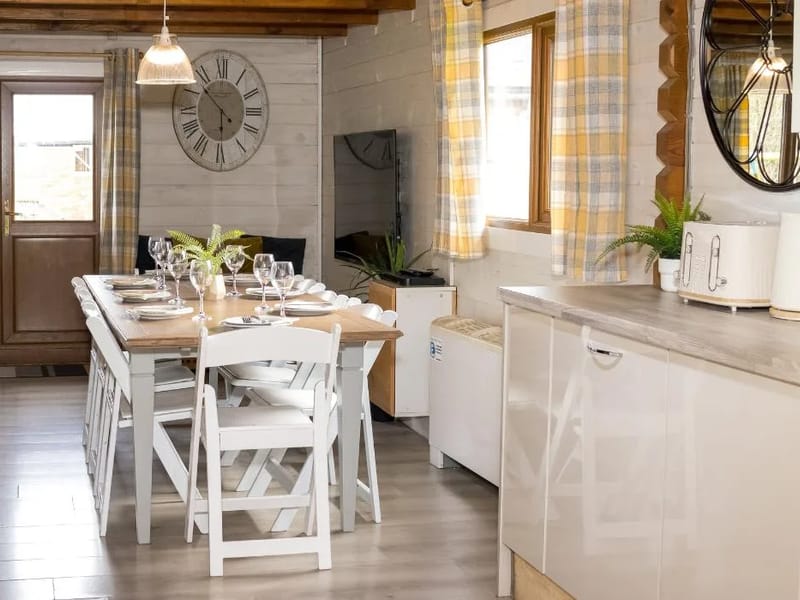 Courtlands Lodge - Assisted Living in Lincoln, England photo 2