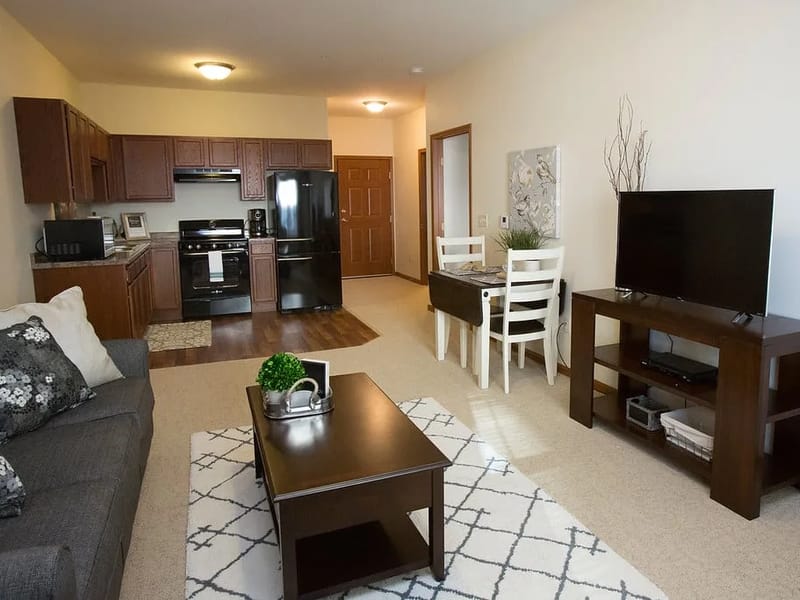 Lakewood - Assisted Living in Chaska, MN photo 2
