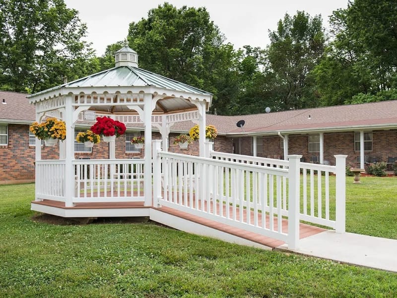 Farmington Presbyterian Manor - Assisted Living in Farmington, MO photo 2