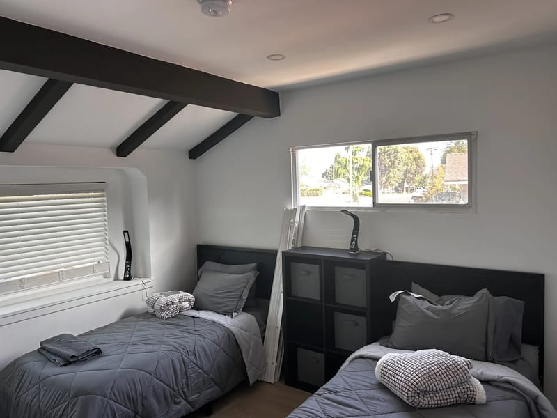 Aaron'S Care Villa - Assisted Living in Granada Hills, CA photo 3