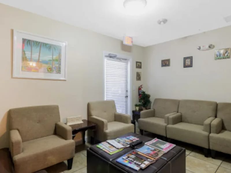 Atlantis Senior Living And Memory Care Of Oakland Park - Assisted Living in Fort Lauderdale, FL photo 2