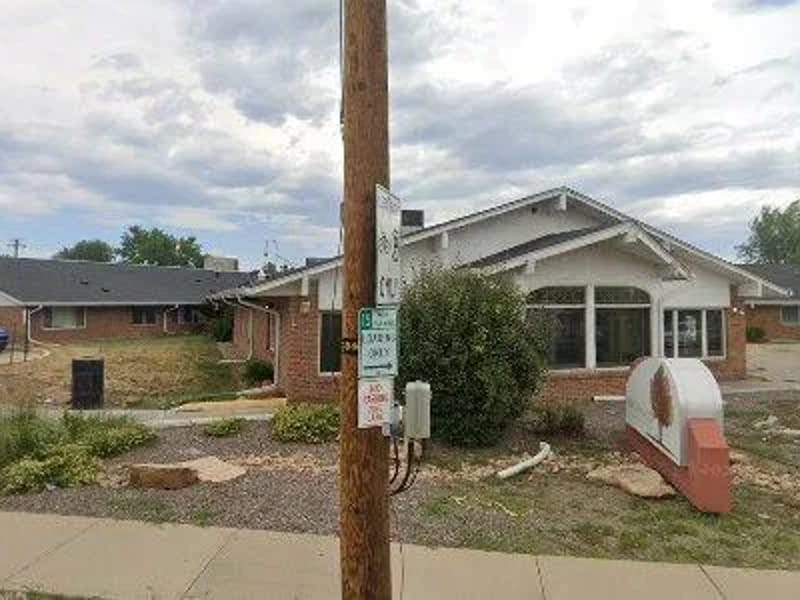 Oakwood Care and Rehabilitation - Nursing Home in Lakewood, CO photo 2