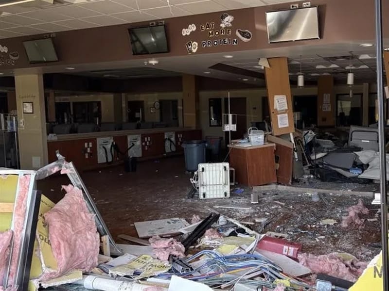 032521 Dialysis Center of Glendale (F - Dialysis in Glendale, AZ photo 3