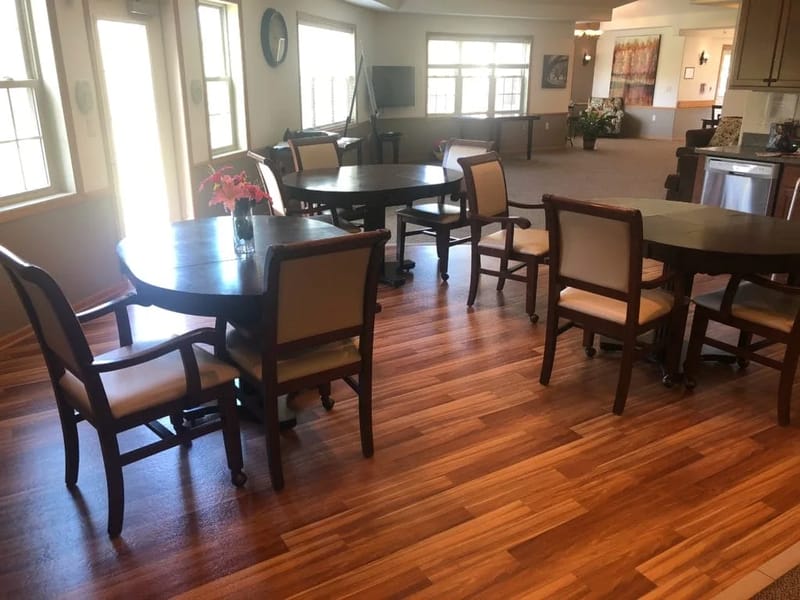 Hil Pewaukee House - Assisted Living in Pewaukee, WI photo 2