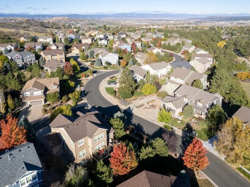 Ara At The Woodlands - Assisted Living in Castle Rock, CO photo 2