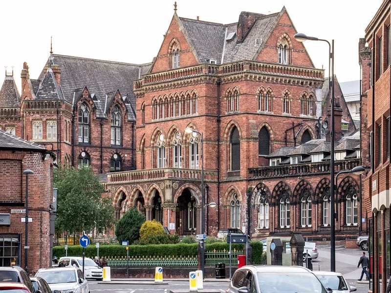 Leeds General Infirmary - Hospital in Leeds, England photo 6