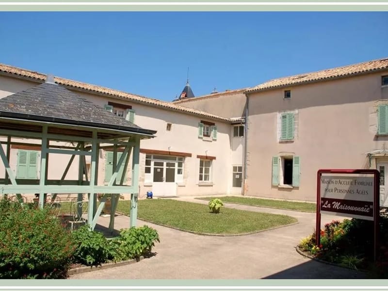 Residence Autonomie La Maisounnaie - Maison de Retraite in ST SAUVANT, Nouvelle-Aquitaine photo 3