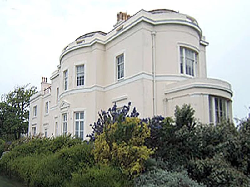 Westdene House in Worthing, England photo 2