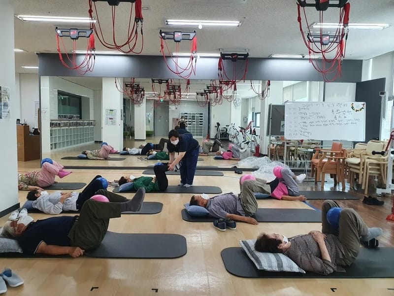 건강한부모님집 재가노인복지센터 - 방문요양 in 함안군, 경상남도 photo 2