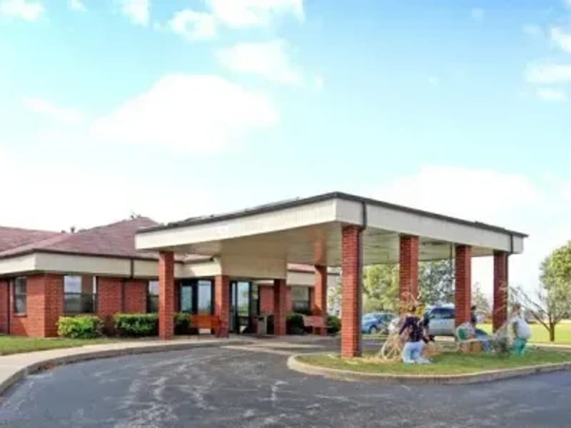 Legendary Health Care Center — Nursing Home, Marshall, MO · photo 1