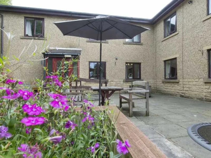 Hope House - Nursing Home in Accrington, England photo 2