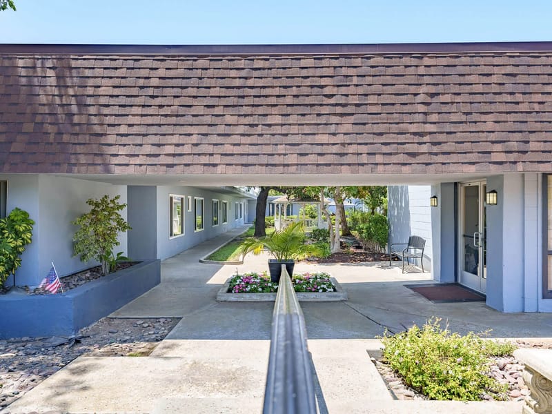 Brighton Place Spring Valley - Nursing Home in Spring Valley, CA photo 3