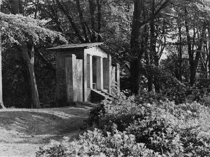 Deepdene Care Centre - Nursing Home in Dorking, England photo 1