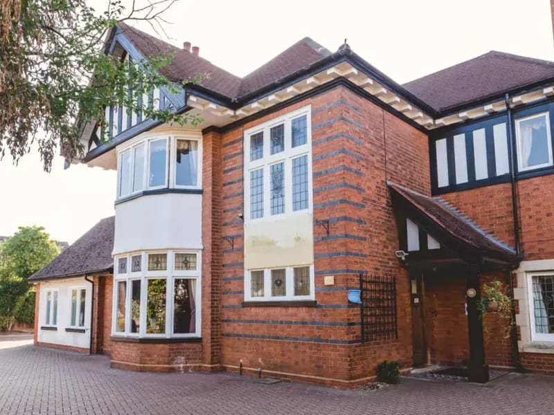 Broadleigh Nursing Home - Nursing Home in Peterborough, England photo 2