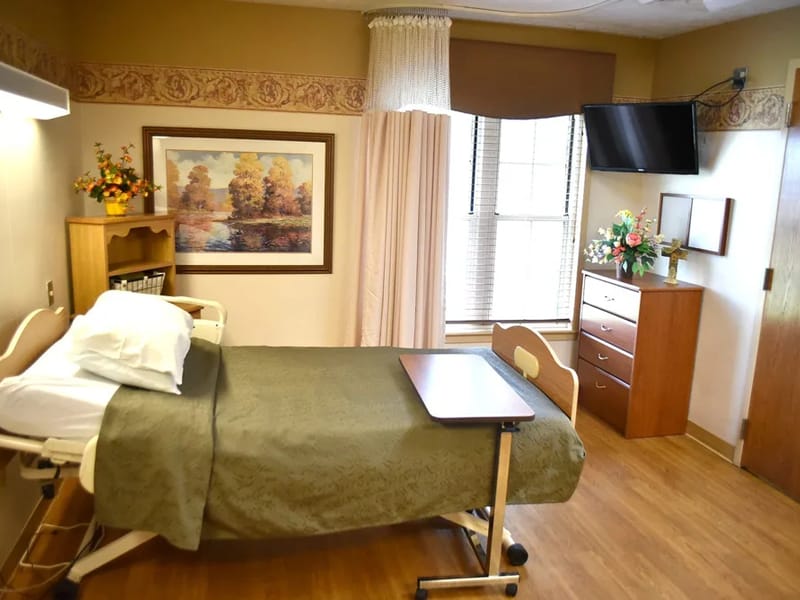 Spring View Nursing & Rehabilitation - Nursing Home in Leitchfield, KY photo 1