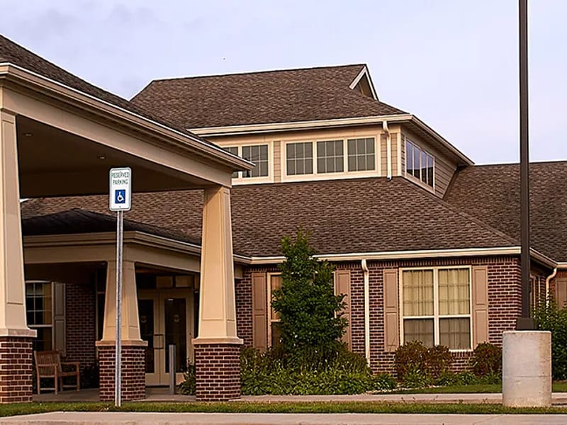 Cumberland Trace Health & Living Community - Assisted Living in Plainfield, IN photo 3