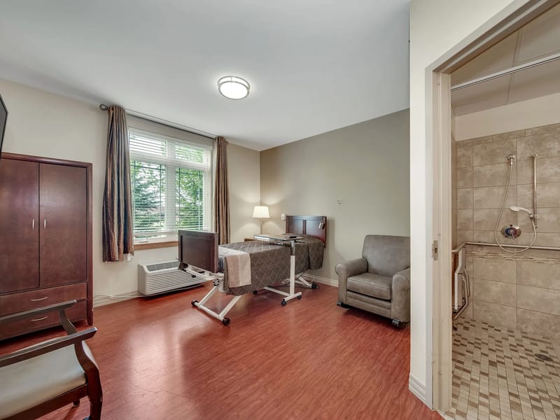 Amoruso Care Home - Assisted Living in Fair Oaks, CA photo 3