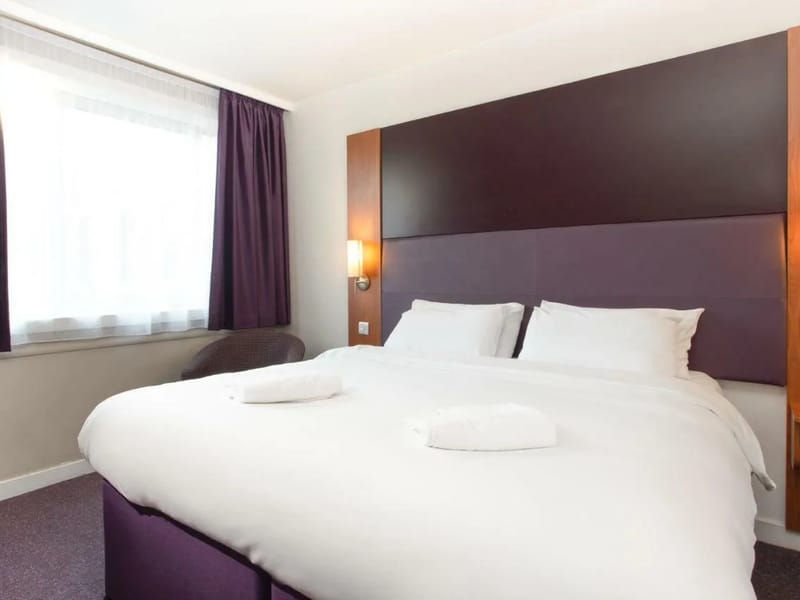 Newcombe Lodge in Newcastle Upon Tyne, England photo 2