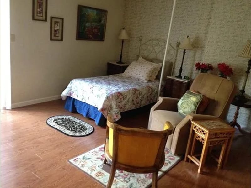 Esther'S Residential Care Home - Assisted Living in Campbell, CA photo 2