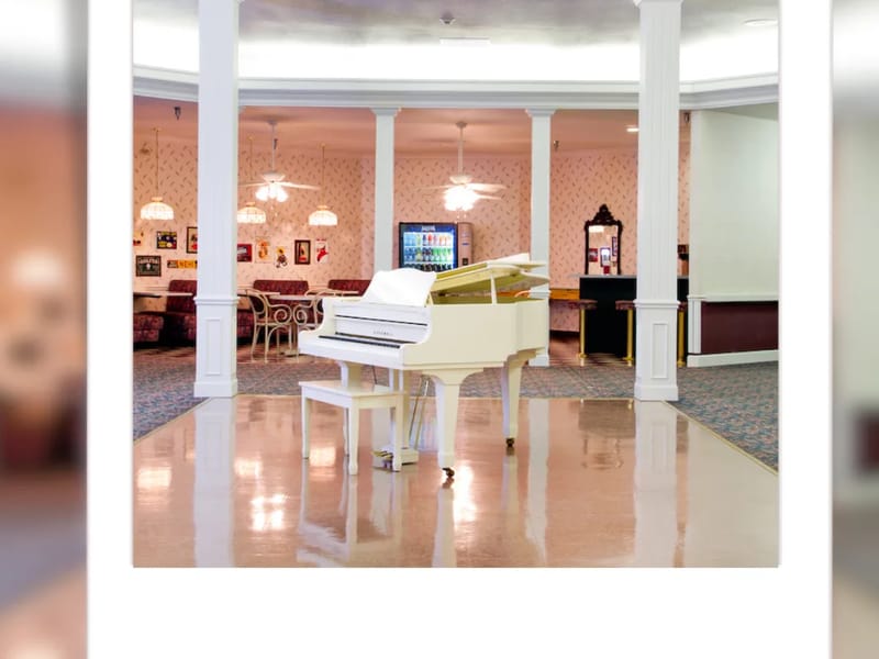 Country Club Rehab and Healthcare Center — Nursing Home, Warrensburg, MO · photo 2