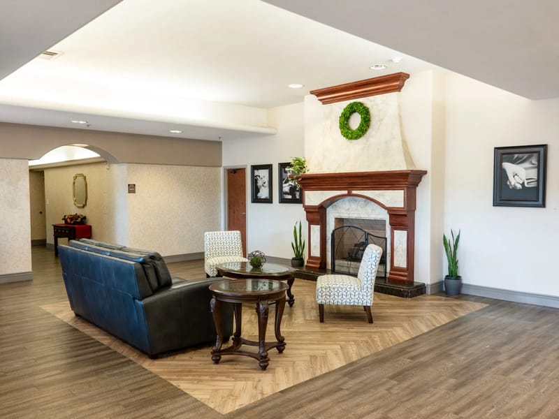 Sandy Health and Rehab - Nursing Home in Sandy, UT photo 2