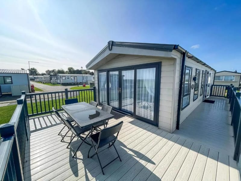 Sands Lodge - Assisted Living in Westcliff On Sea, England photo 3