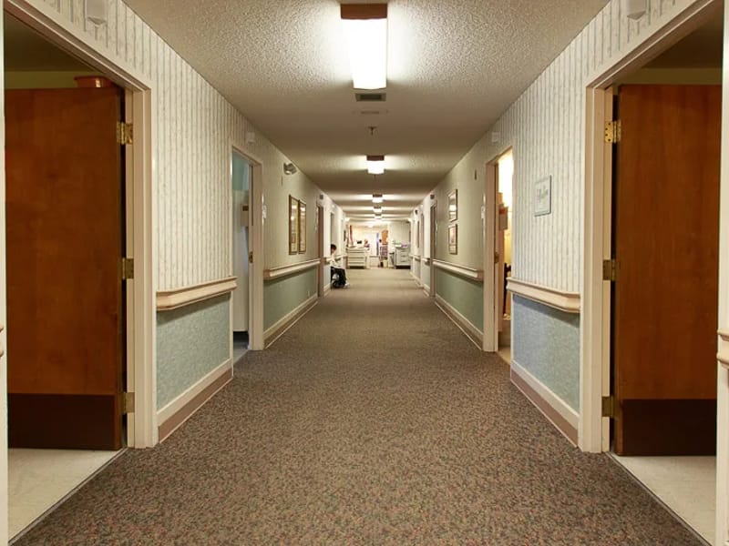 Valley West Health Care Center - Nursing Home in Eugene, OR photo 3