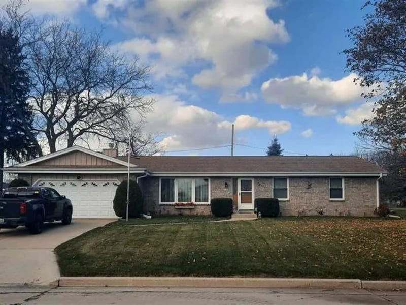 107Th St House - Assisted Living in West Allis, WI photo 2