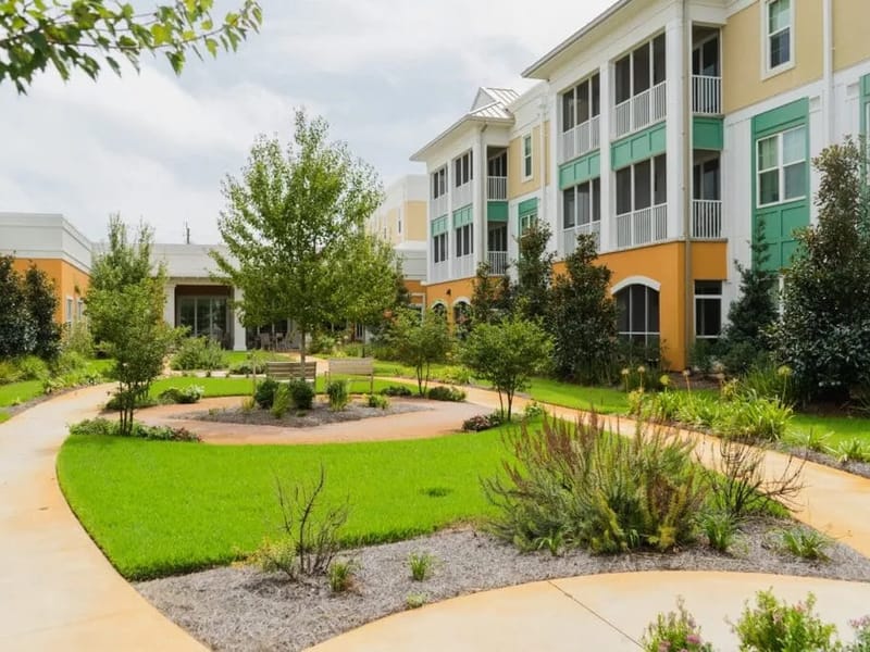 Arbors Of Gulf Breeze - Assisted Living in Gulf Breeze, FL photo 2