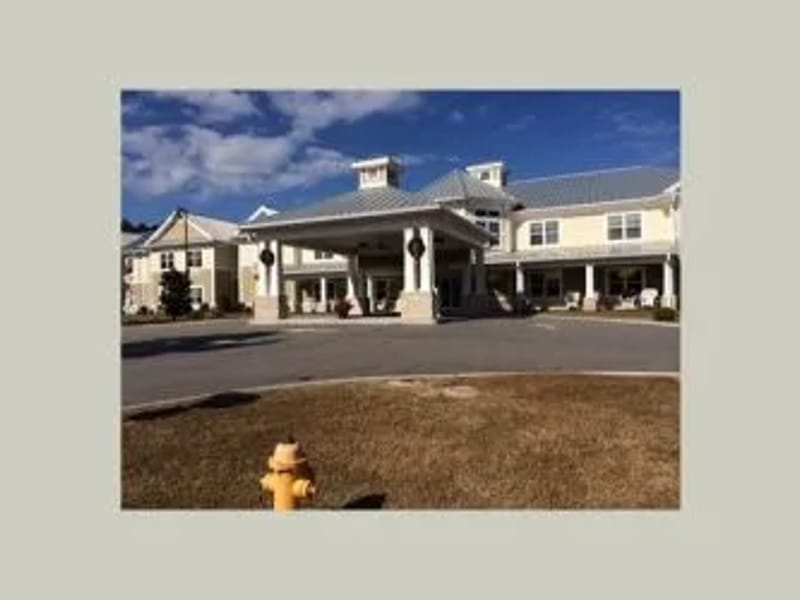 Arbor Landing At Ocean Isle - Assisted Living in Shallotte, NC photo 2