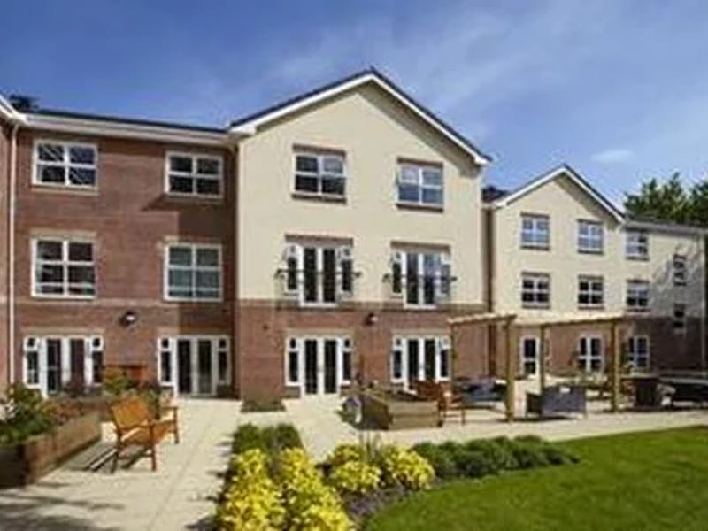 Aldercar Residential Care Home - Assisted Living in Nottingham, England photo 1